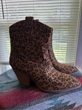 Amazon Leopard-Print Embellished Ankle Boots - Brown
